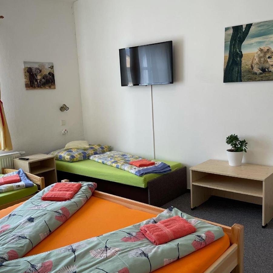 Penzion Slunecnice Dvůr Králové nad Labem Kültér fotó