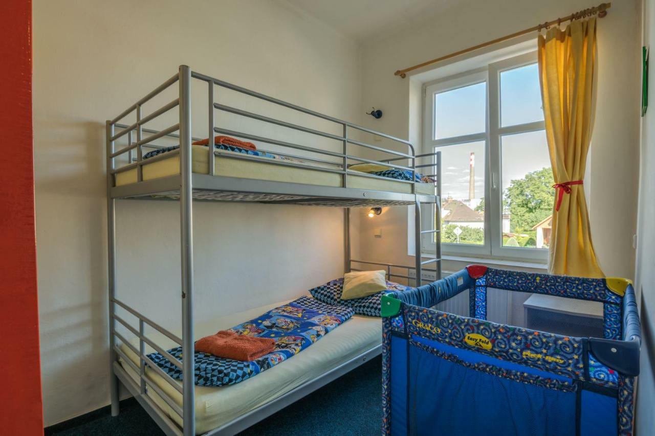 Penzion Slunecnice Dvůr Králové nad Labem Kültér fotó